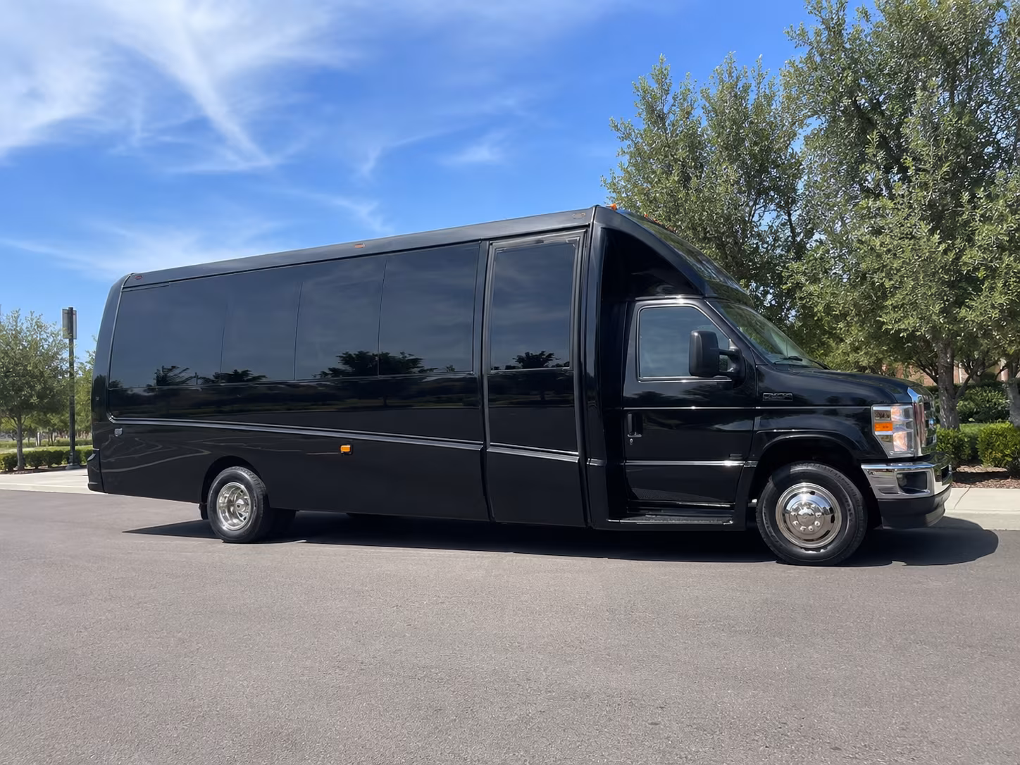 aurora bus rentals