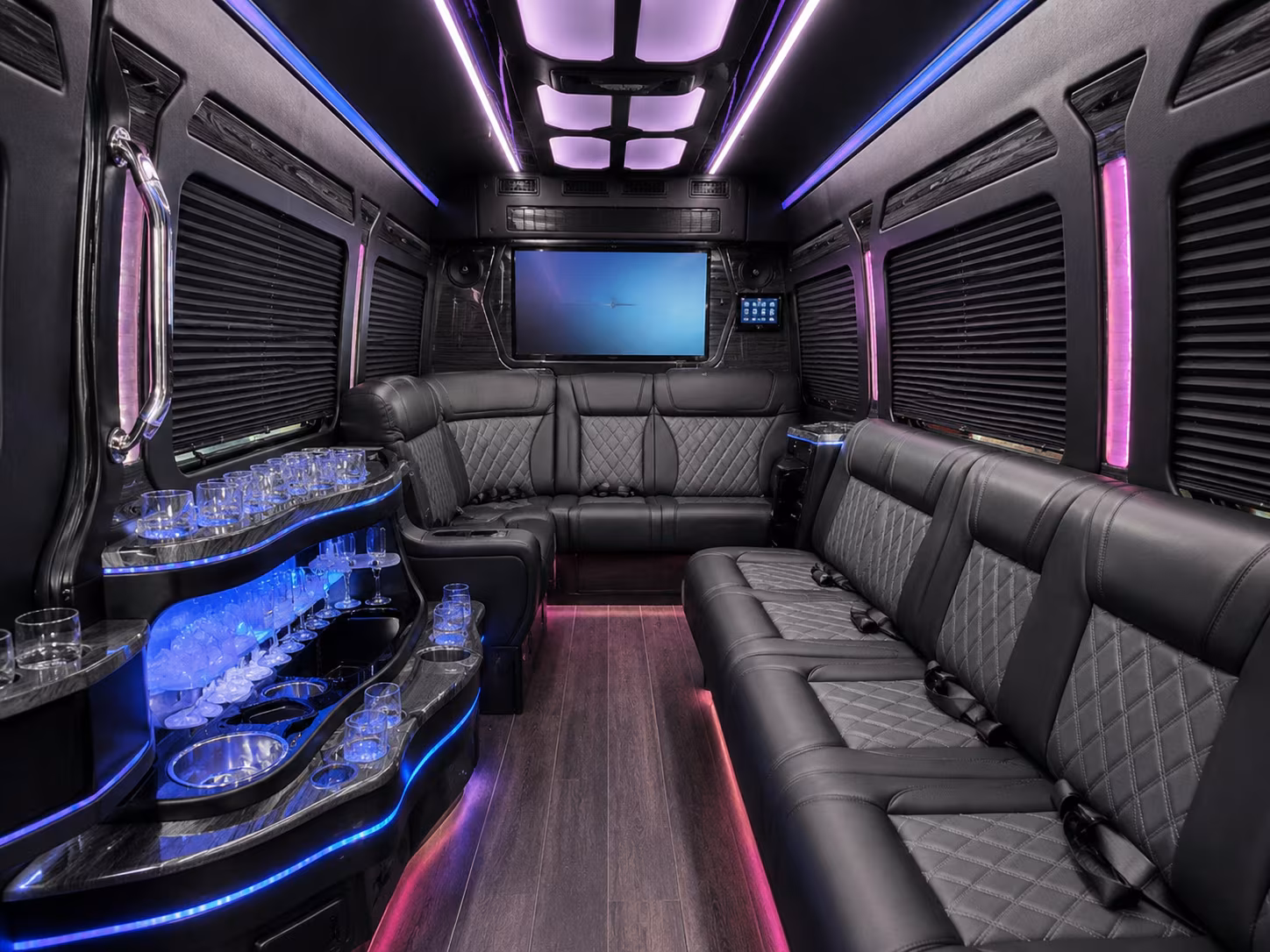 booking corporate event transportation for arvada off sites and team dinners